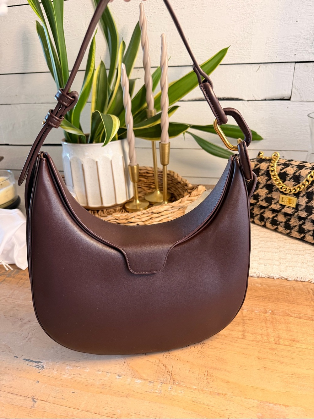 Classic Crescent Shoulder Bag in Burgundy Brown